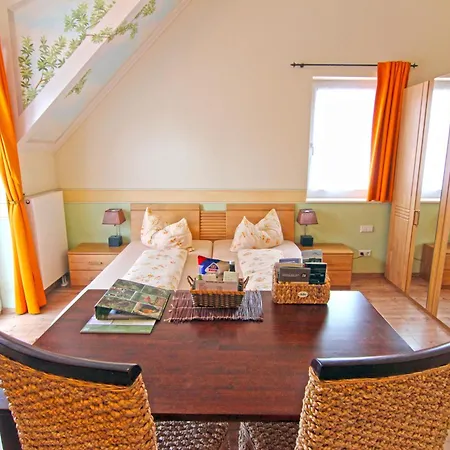 Schusterjunge 公寓式酒店 3*