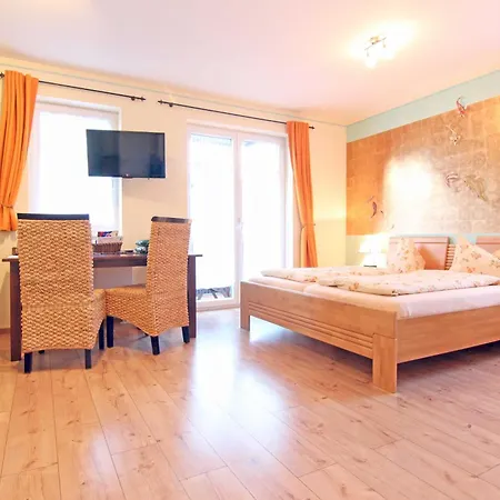 Schusterjunge I Zentral I I Kueche & Bad I Parkplatz Sasbachwalden