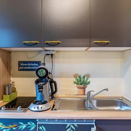 Apart-hotel Schusterjunge I Zentral I I Kueche & Bad I Parkplatz 3*