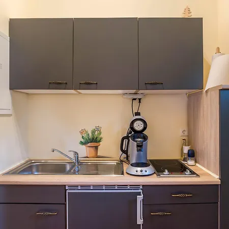 Schusterjunge I Zentral I I Kueche & Bad I Parkplatz