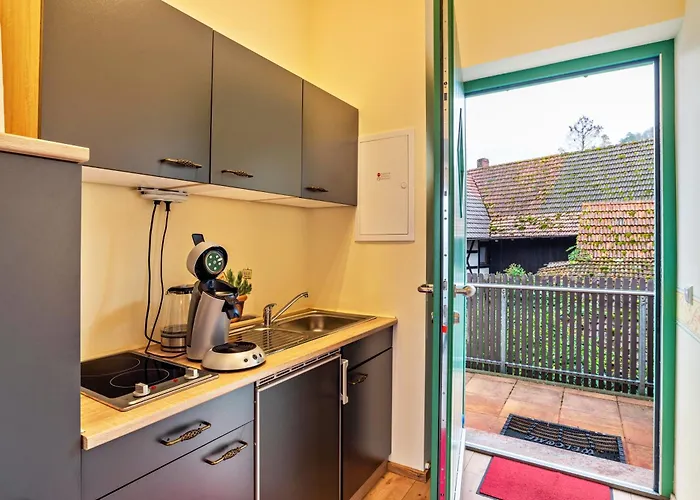 Schusterjunge I Zentral I I Kueche & Bad I Parkplatz