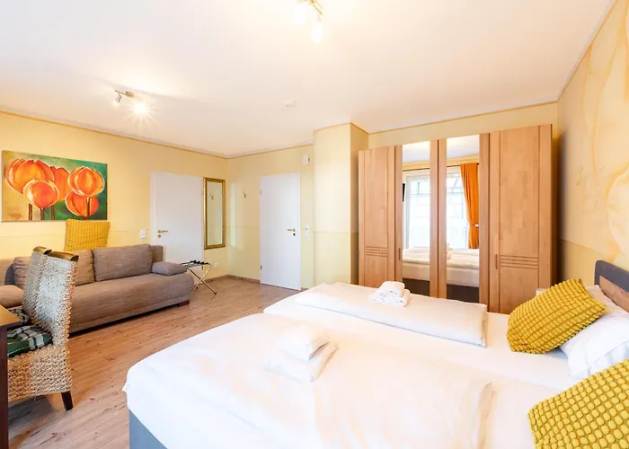 Schusterjunge I Zentral I I Kueche & Bad I Parkplatz